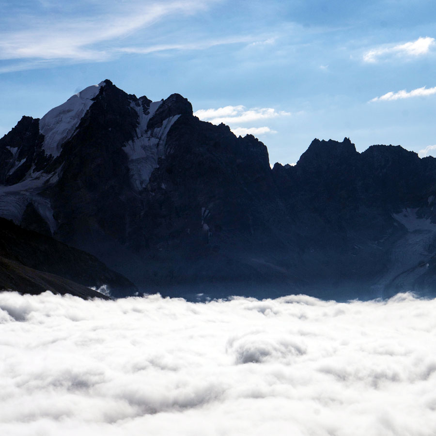 驕傲！山美股份歐洲員工勇攀歐洲第一峰-厄爾布魯士峰