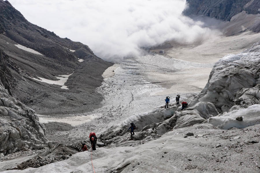 驕傲！山美股份歐洲員工勇攀歐洲第一峰-厄爾布魯士峰