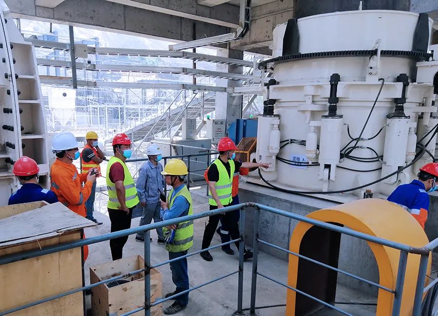 SMS系列多缸液壓圓錐破碎機(jī)，精品骨料生產(chǎn)線的理想選擇