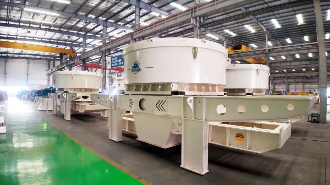 VC7系列立式?jīng)_擊破碎機——多領域適用，展現(xiàn)強大實力